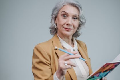 Idade para aposentadoria de professor