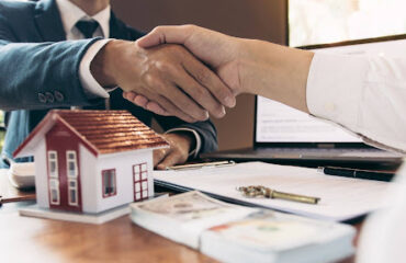 Due diligence imobiliária com análise de documentos antes da compra de um imóvel