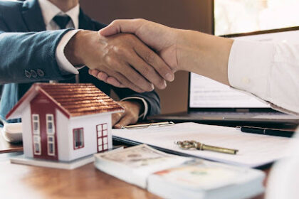 Due diligence imobiliária com análise de documentos antes da compra de um imóvel